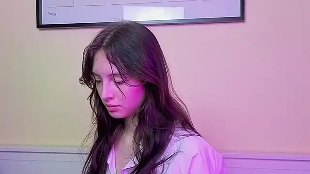 VernaWylie online show from 10/03/25, 08:11