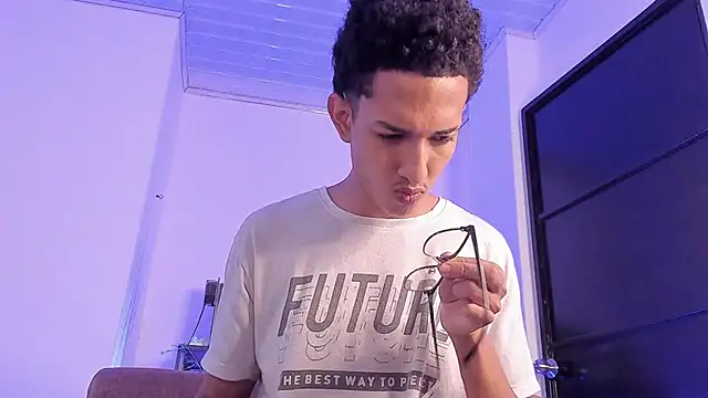 Snapshot of Cj_davis_ chatting on 11/19/25, 12:16 Cj davis online show from 11/19/25, 12:16