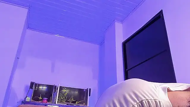 Snapshot of Cj_davis_ chatting on 12/02/25, 01:33 Cj davis online show from 12/02/25, 01:33