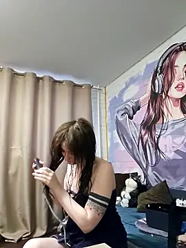 Snapshot of SophiaHarris chatting on 09/29/25, 12:54 SophiaHarris online show from 09/29/25, 12:54
