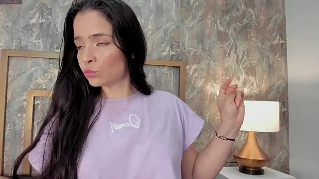 DannaBelucci online show from 10/28/25, 02:53