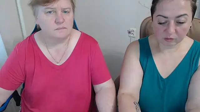 Snapshot of Bertie_Adeline chatting on 11/04/25, 08:02 Bertie Adeline online show from 11/04/25, 08:02