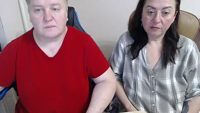 Snapshot of Bertie_Adeline chatting on 11/14/25, 09:46 Bertie Adeline online show from 11/14/25, 09:46