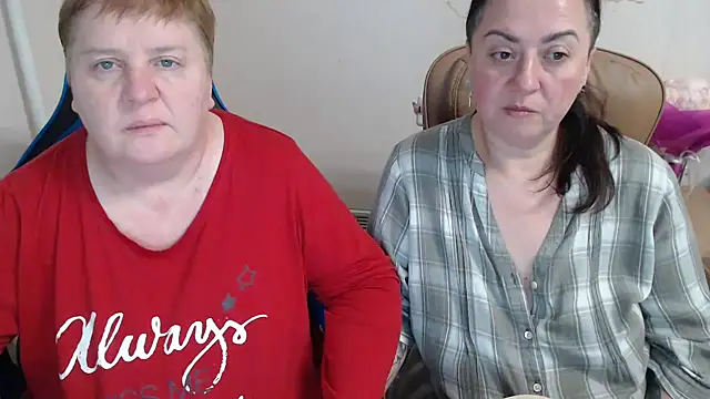 Snapshot of Bertie_Adeline chatting on 12/04/25, 09:23 Bertie Adeline online show from 12/04/25, 09:23