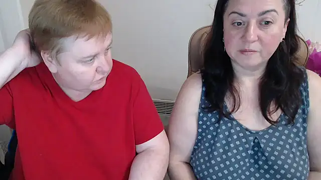 Snapshot of Bertie_Adeline chatting on 12/16/25, 07:19 Bertie Adeline online show from 12/16/25, 07:19