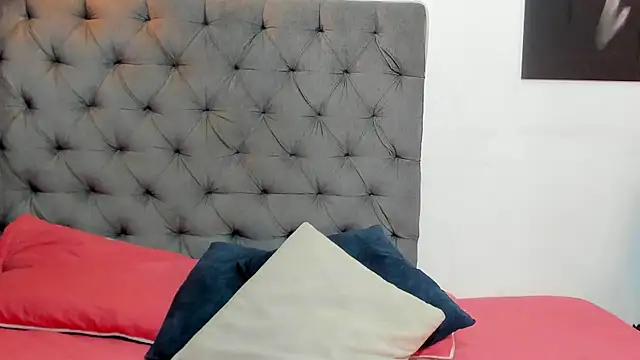 nahiroby ebony online show from 04/29/26, 06:03