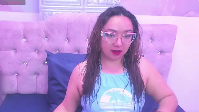 leyla smithh online show from 10/22/25, 12:27