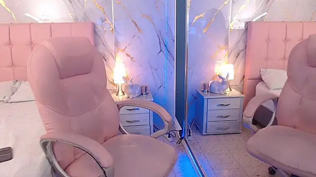 Snapshot of Red_kytty6 chatting on 11/12/25, 07:46 Red kytty6 online show from 11/12/25, 07:46