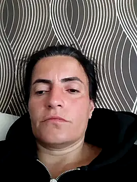 Gecenin Kralicesi online show from 06/12/26, 04:11