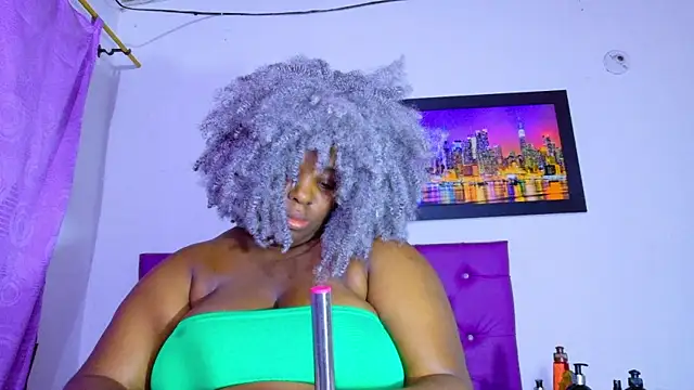 ebony NeighborMoans online show from 07/11/26, 03:31