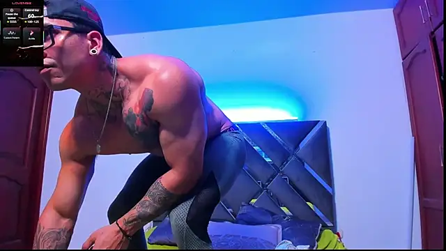 ArnoldSexy  online show from 10/24/25, 04:14