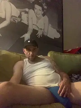 Hothotboyg online show from 10/23/25, 12:32