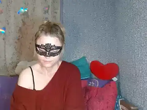 Miss Nona online show from 10/24/25, 02:02