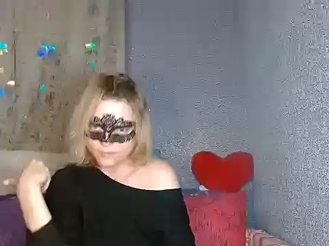 Snapshot of Miss_Nona chatting on 11/10/25, 03:22 Miss Nona online show from 11/10/25, 03:22