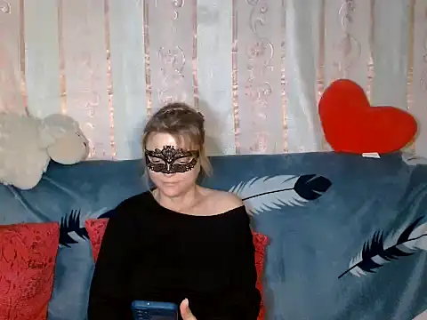 Snapshot of Miss_Nona chatting on 11/16/25, 03:39 Miss Nona online show from 11/16/25, 03:39