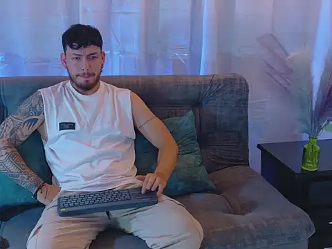 Snapshot of JaxRagnar088 chatting on 10/19/25, 02:56 JaxRagnar088 online show from 10/19/25, 02:56