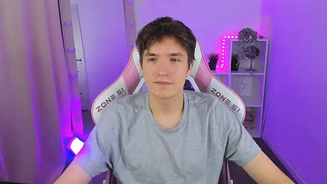 Ethan Rivers online show from 09/17/25, 05:42