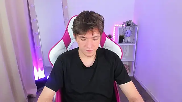 Ethan Rivers online show from 10/09/25, 08:51