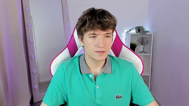 Ethan Rivers online show from 10/12/25, 08:41