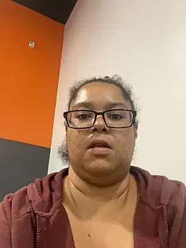 Snapshot of wishuhope4 chatting on 10/10/25, 09:19 wishuhope4 online show from 10/10/25, 09:19