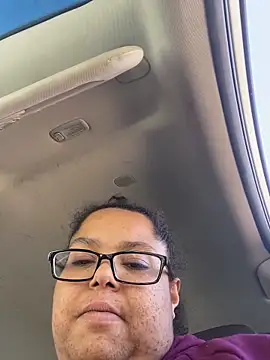 Snapshot of wishuhope4 chatting on 12/16/25, 06:35 wishuhope4 online show from 12/16/25, 06:35