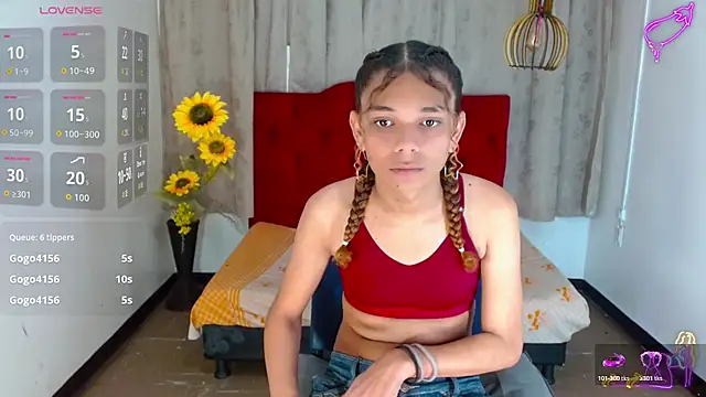 Snapshot of luisa__torres chatting on 11/30/25, 03:10 luisa torres online show from 11/30/25, 03:10