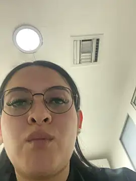 marianm29 online show from 11/28/25, 10:23