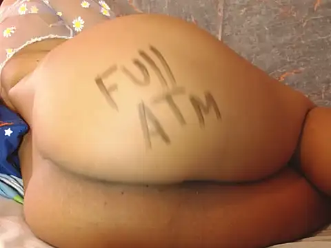 Snapshot of Messy-diana21 chatting on 10/19/25, 06:41 Messy-diana21 online show from 10/19/25, 06:41