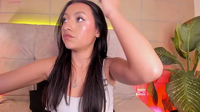 Luna Moo  online show from 10/21/25, 04:13