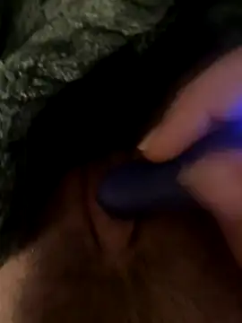 Snapshot of Mellywelly chatting on 09/17/25, 05:42 Mellywelly online show from 09/17/25, 05:42