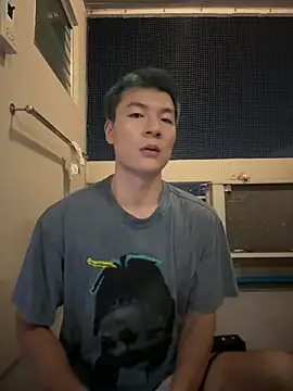 Snapshot of AAASuck chatting on 04/29/26, 03:16 AAASuck online show from 04/29/26, 03:16