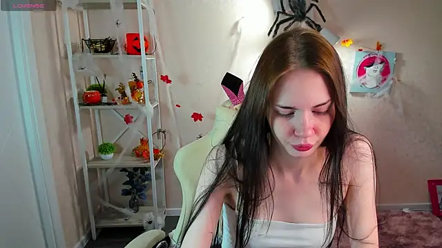 Snapshot of Jennie_Hunter chatting on 11/06/25, 09:32 Jennie Hunter online show from 11/06/25, 09:32