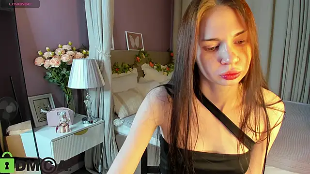 Snapshot of Jennie_Hunter chatting on 11/11/25, 09:31 Jennie Hunter online show from 11/11/25, 09:31