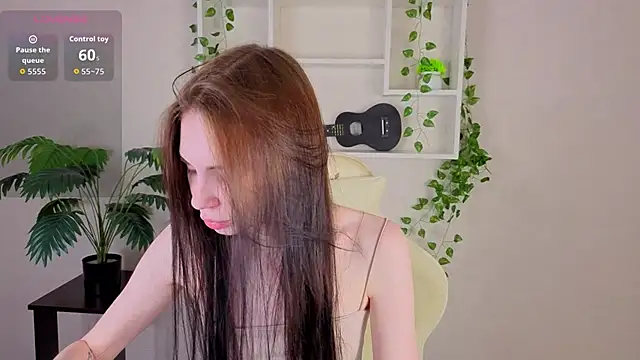 Snapshot of Jennie_Hunter chatting on 12/14/25, 09:25 Jennie Hunter online show from 12/14/25, 09:25