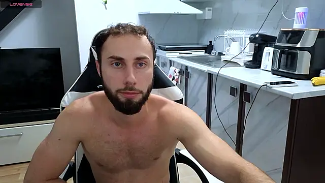 RyanStorm  online show from 07/12/26, 06:43