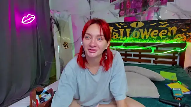 ArinaWinss online show from 10/31/25, 06:25