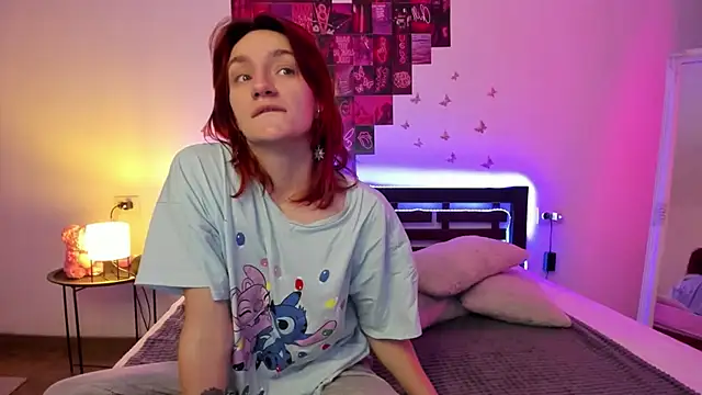 ArinaWinss online show from 11/22/25, 08:19