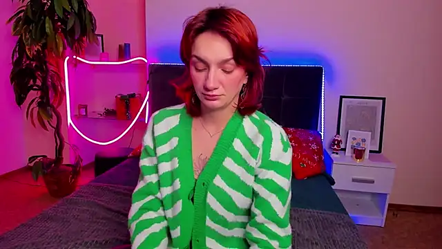 ArinaWinss online show from 12/15/25, 02:10