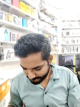 Snapshot of avi007p chatting on 10/01/25, 12:55 avi007p online show from 10/01/25, 12:55