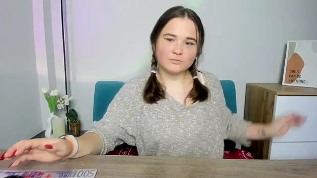 IsabellCharm online show from 10/17/25, 01:03