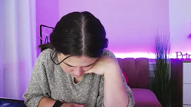 IsabellCharm online show from 10/18/25, 03:46