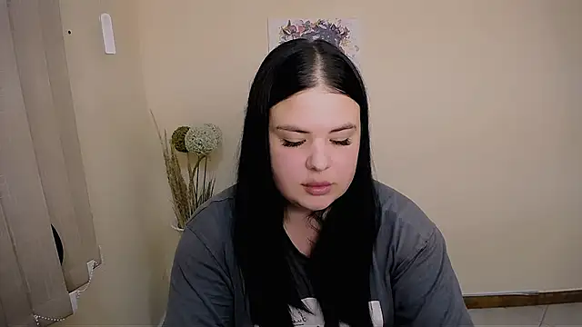  Trisha li online show from 09/17/25, 01:02