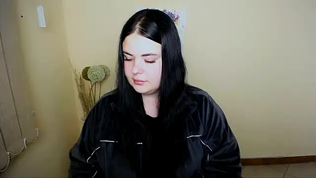  Trisha li online show from 10/20/25, 11:54