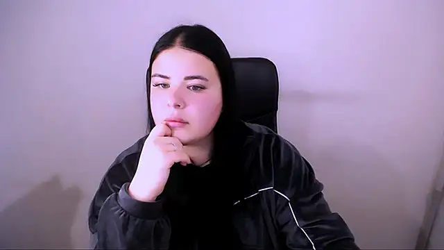  Trisha li online show from 10/23/25, 11:53