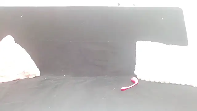 Snapshot of Emmahahaha17 chatting on 10/17/25, 03:36 Emmahahaha17 online show from 10/17/25, 03:36