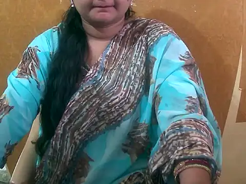 Saniya K online show from 09/21/25, 03:19