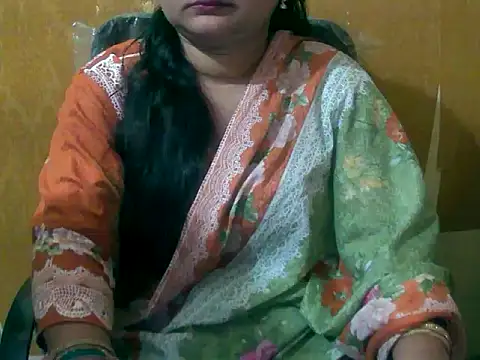 Saniya K online show from 09/25/25, 04:00