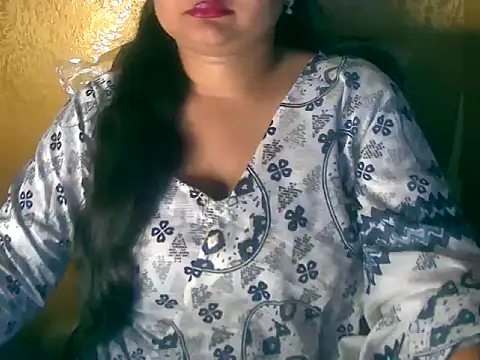 Saniya K online show from 10/11/25, 12:26