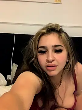 BrunetteBrat-xo online show from 10/23/25, 09:46