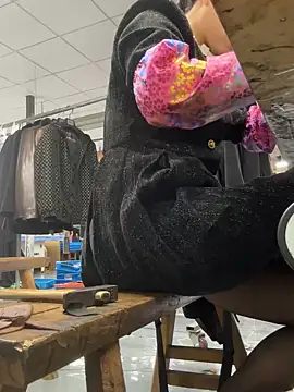 Snapshot of DHJM168 chatting on 11/03/25, 04:25 DHJM168 online show from 11/03/25, 04:25